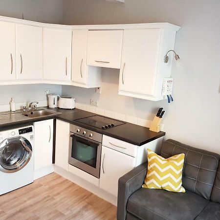 Townhouse In Centre Of Cobh Apartment ภายนอก รูปภาพ