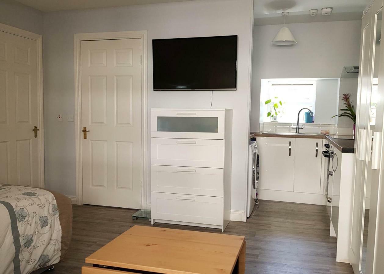 Townhouse In Centre Of Cobh Apartment ภายนอก รูปภาพ