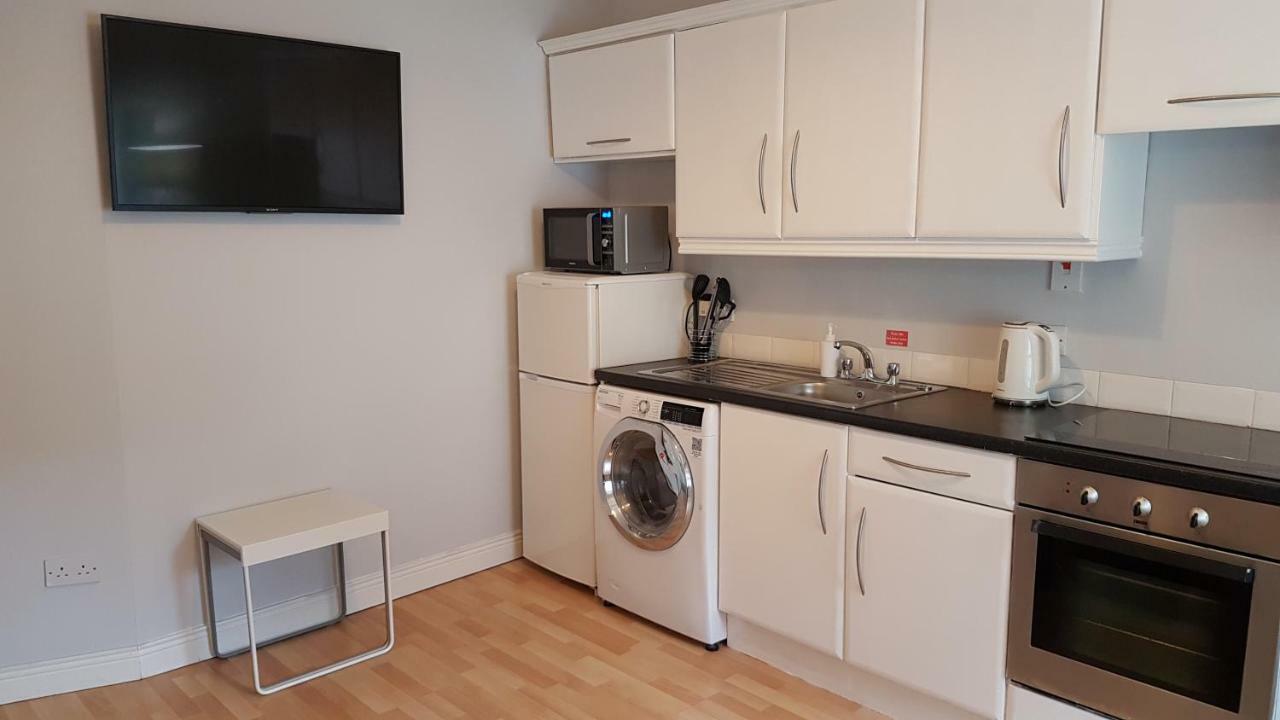 Townhouse In Centre Of Cobh Apartment ภายนอก รูปภาพ